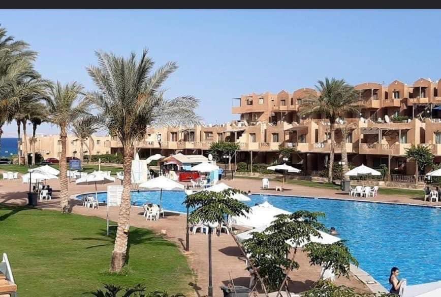 Chalet First Floor Two Bedrooms In Stella De Mare Ain El Sokhna For Families Only Ain Sukhna Exterior foto